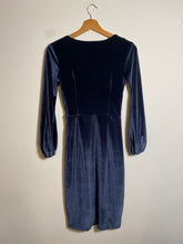 Charger l&#39;image dans la galerie, Robe en velours gris bleu  &quot;Reserved&quot;