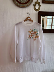 Pull blanc broderie fleurs