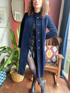 Manteau en velours bleu marine